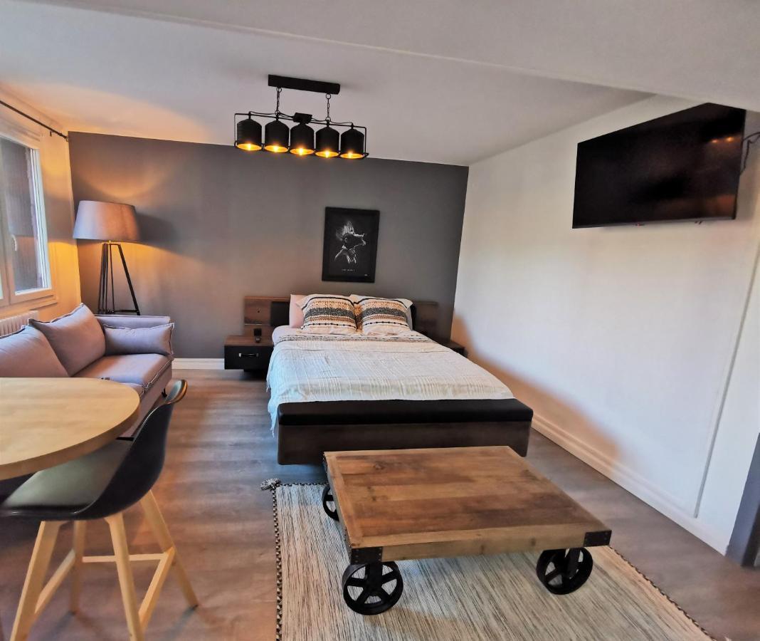Studio très chaleureux entièrement refait à neuf Moulins  Esterno foto
